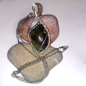 Labradorite Silver Wire Wrap Pendant